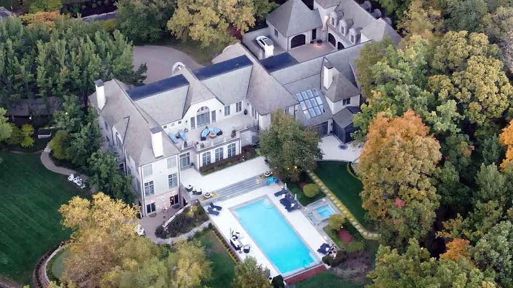 NFL Star Travis Kelce Reportedly Scores $6 Million Kansas City Mansion