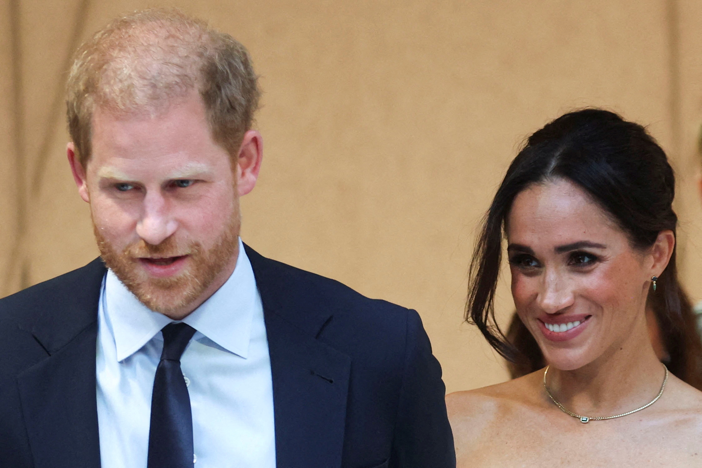 Prince Harry, Meghan Markle advised to 'put the past behind them'
