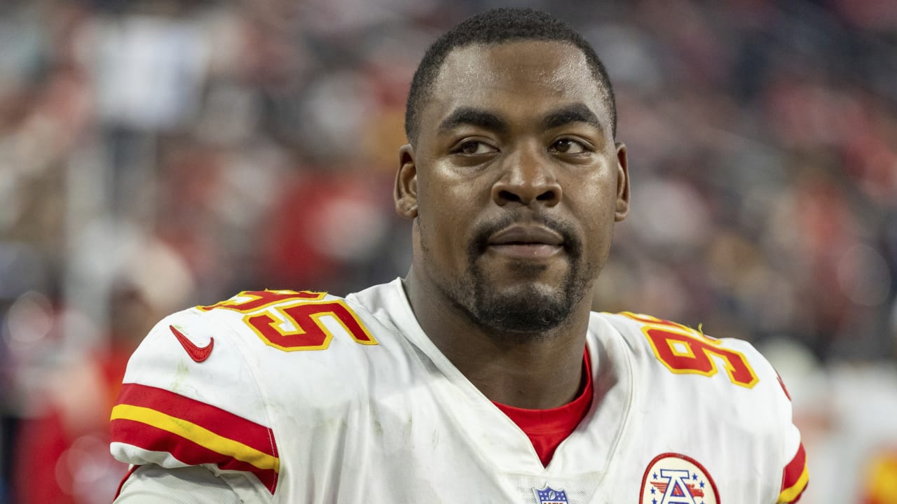 Chiefs DT Chris Jones sends a clear warning message to teammates.