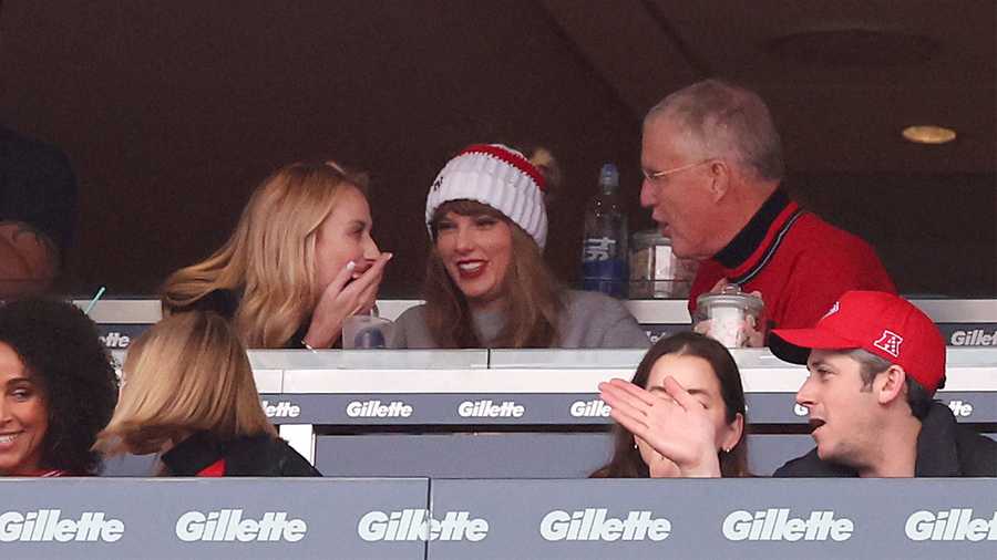 Taylor Swift and Her Father Cheer on Travis Kelce as Chiefs Take On The Patriots