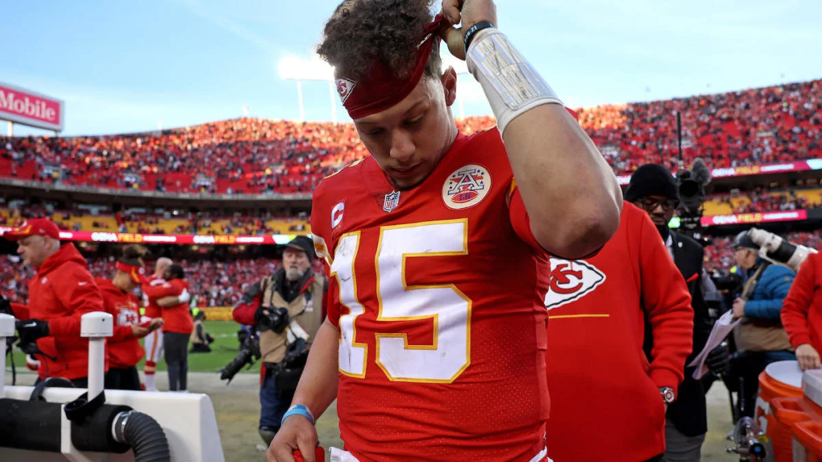 Patrick Mahomes was in tears as he expressed feeling rejected by his teammates following the Chiefs' loss to the Green Bay Packers.