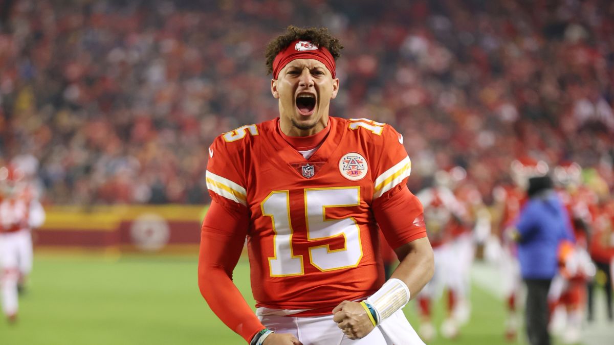 Rich Gannon Praises Patrick Mahomes' Remarkable Talent: "His Ability to Turn a Bad Play into a Great Play Is Unmatched"