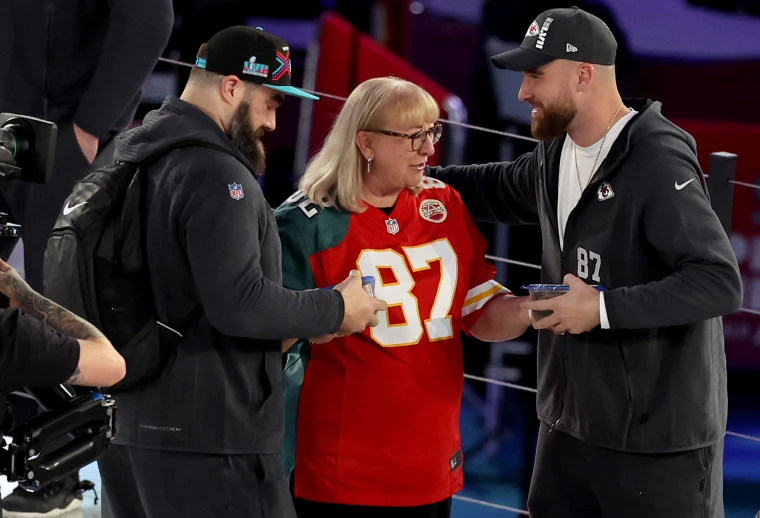 Donna Kelce texts her sons before each of their games. Here’s what she says " It's become a ritual, i'm super excited i'll be at Allegiant stadium to cheer Travis to victory!!!"