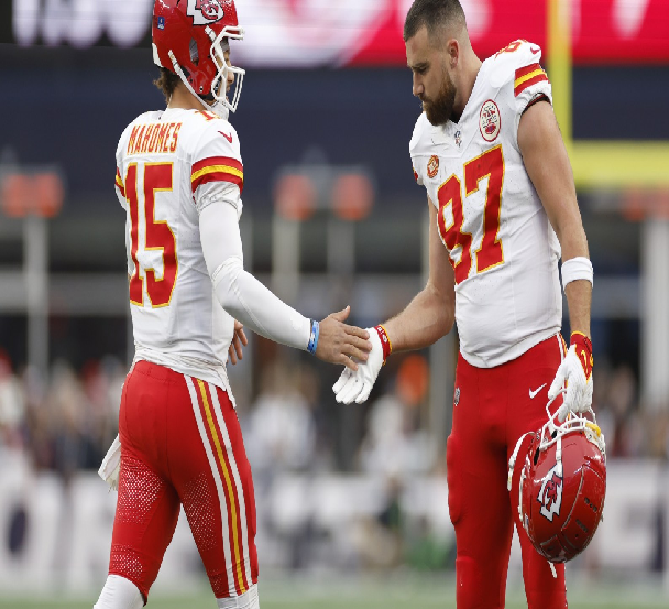 Travis Kelce makes postseason history