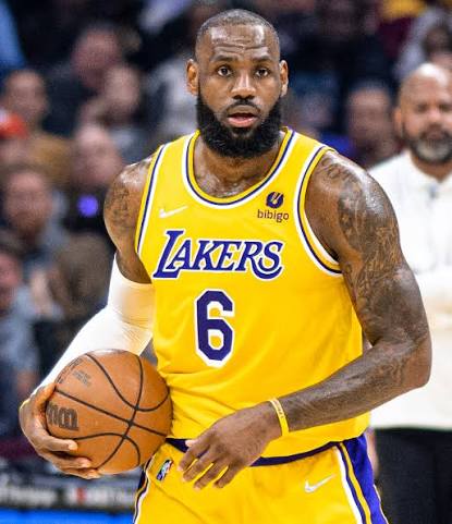 The sports world came to a sudden, devastating standstill today following the tragic passing of NBA legend and global icon LeBron James